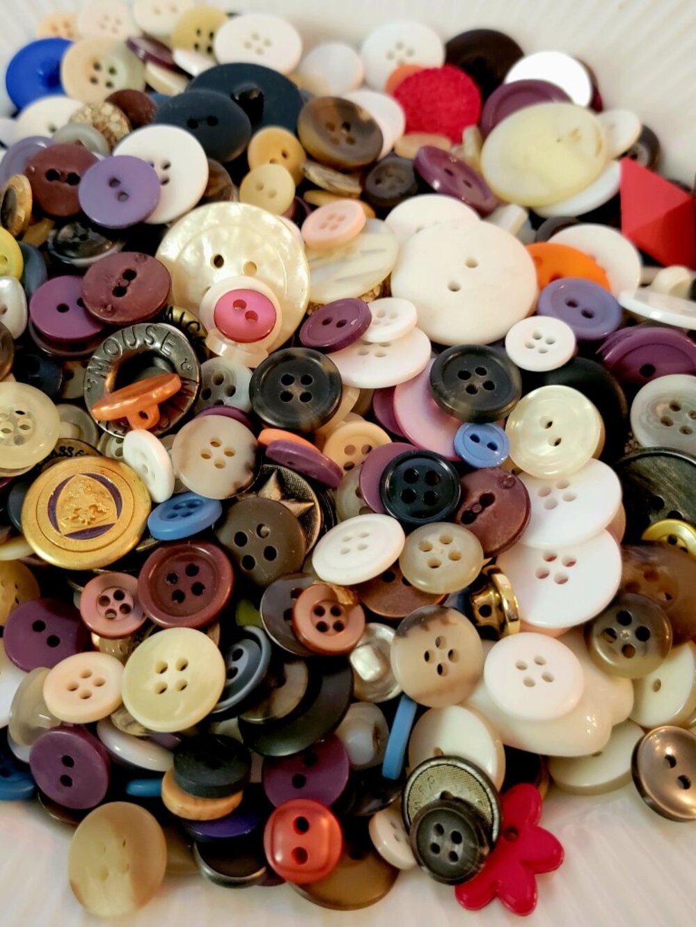 Vintage 1 lb. Plastic Button Mix, Several Hundred-Assemblage, Button Art, Sew